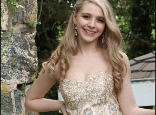 Dedicated Thespian and CFF Cappies Scholarship Recipient, Cassidy Lennick, Believes in the Power of Performance